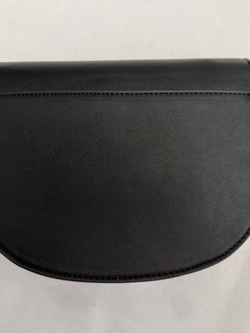 Poppy & Peonies Icon Crossbody Black - Picture 4 of 5